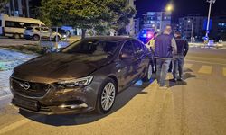 Edirne'de Otomobille Çarpışan Motosikletin Sürücüsü Yaralandı