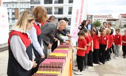 Kırklareli'nde Okullarda Öğrencilere Süt Dağıtıldı