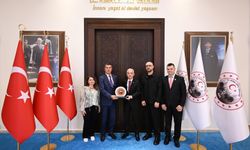 Vali Turan Yeni Yönetimin Ziyaretini Kabul Etti