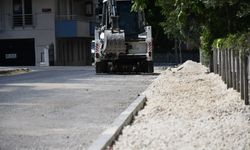 Lüleburgaz Belediyesi Yaya Kaldırımını Yeniliyor
