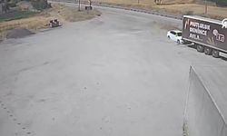 Park Halindeki Tıra Arkadan Çarptı! Baba ve 3 Çocuğu Öldü
