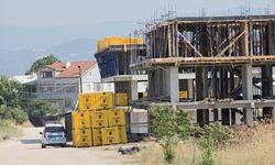 İnşaattan Düşen İşçi Hayatını Kaybetti