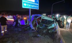 Feci Kaza; İki Otomobil Çarpıştı, Araçlar Hurdaya Döndü