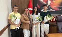 Müdür Özefsun, Başarılı Öğrencileri Ağırladı