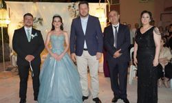 Başkan Talay Genç Çiftin Nişan Yüzüklerini Taktı