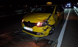 Ticari Taksi İle Elektrikli Motosiklet Çarpıştı! 2 Yaralı