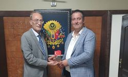 Eğitime Destek Verenlere Teşekkür Plaketi