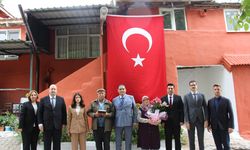 Kırklareli'nde Yükümlüler Şehit Anıl Yalap'ın Ailesinin Yaşadığı Evi Boyadı