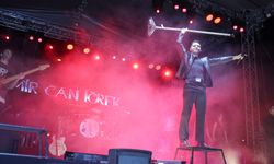 Alan Doldu Taştı, Emircan İğrek Gönüllere Taht Kurdu!