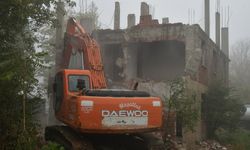 Lüleburgaz’da Metruk Binalar Bir Bir Yıkılıyor