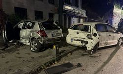 Korkutan Kaza; Araçlar Paramparça Hale Geldi