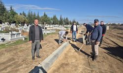 Kavaklı Mezarlığında Çalışmalar Devam Ediyor