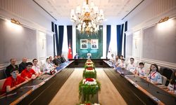 Vali Turan Şampiyon Sporcuları Ağırladı