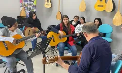 Vize Gitarla Renklenecek