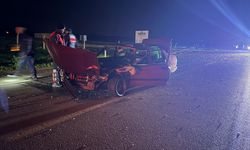 Otomobille Motosiklet Çarpıştı; 3 Yaralı