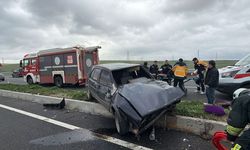 Tekirdağ’da Otomobil Refüje Çarptı; 1 Yaralı