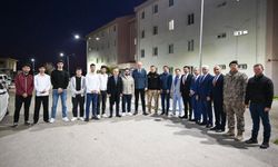 Vali Turan KYK Yurdunda Öğrencilerle Buluştu