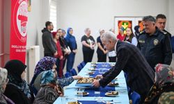 Vali Turan’dan Huzurevi’ne Ziyaret