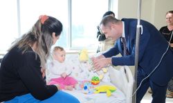 Başkan Bulut, Minik Yürekleri Unutmadı