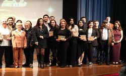 Seyirci Ödüllerinden Çifte Zaferle Döndüler