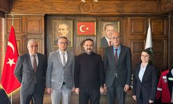 Başkan Erdem, Misafirlerini Makamında Ağırladı