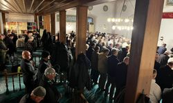 Kapan Camii’nde Hatimle Teravih Namazına Yoğun İlgi