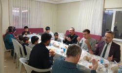 Kaymakam Özderin, İftarda İnal Ailesine Misafir Oldu