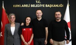 Başkan Bulut Şampiyon Sporcuyu Ağırladı