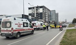 Edirne: Taksi İle Otomobil Çarpıştı; 2 Yaralı