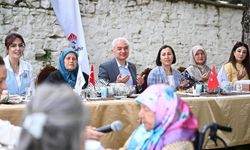 Vali Turan Huzurevi Sakinleri İle Buluştu
