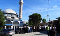 Yazar Ayten Öztürk Son Yolculuğuna Uğurlandı