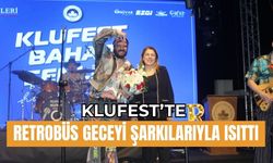 KLUFEST’te Retrobüs Geceyi Şarkılarıyla Isıttı
