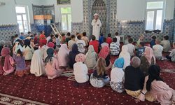Sungurbey Camiinde Çocuklara Yönelik Anlamlı Program