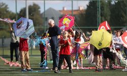 Kırklareli'nde Uçurtmalar Gazzeli Çocuklar İçin Uçuruldu