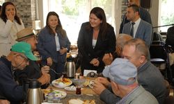 Edirne Belediye Başkanı Gencan huzurevi sakinlerini ağırladı