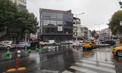 Kırklareli’nde Sağanak Yağış Etkili Oluyor