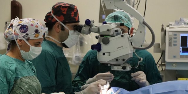 Kırklareli’nde Hastaya İlk Kez Tam Kat Kornea Nakli Yapıldı