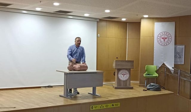 Kalp Akciğer Canlandırma Cihazı Eğitimi Verildi
