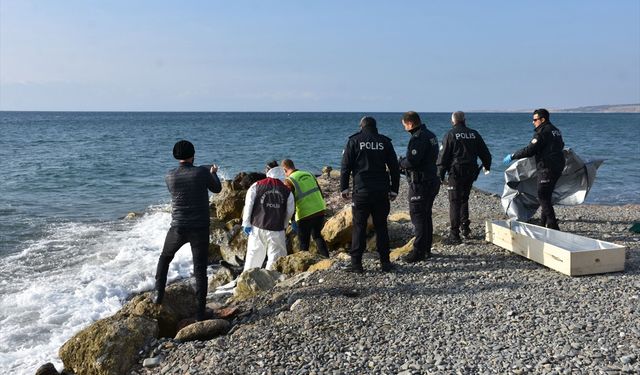 Tekirdağ'da Deniz Kenarında Kadın Cesedi Bulundu