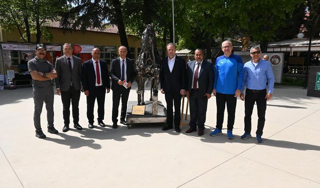 Başkanlar Ilık ve Altıntel, Robot Yarışması Etkinliğinde Yerini Aldı