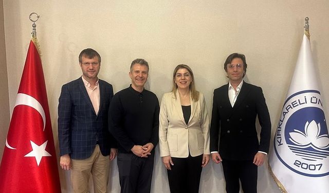 Av. Görkem Gökçe’den Rektör Ak’a Hayırlı Olsun Ziyareti
