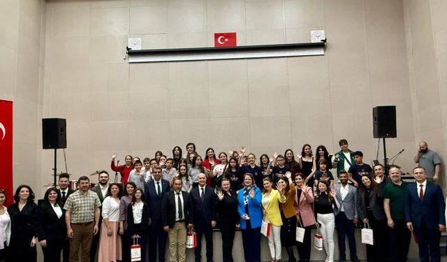 Geleneksel 2. Dil Festivali 39 Projesi’nde Ödüller Sahiplerini Buldu