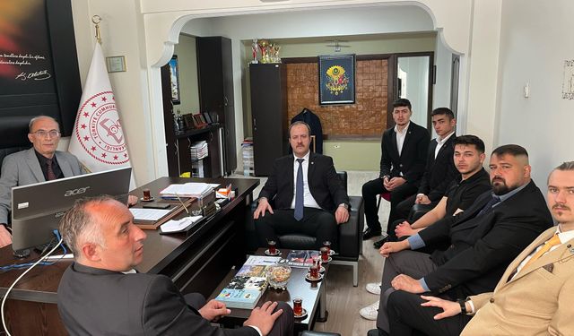 Vize Ülkü Ocakları’ndan Müdür Akdemir’e Ziyaret