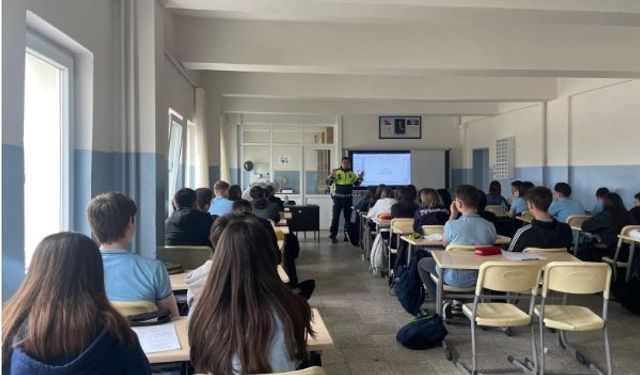 Öğrencilere Güvenli Motosiklet Sürücülüğü Eğitimi