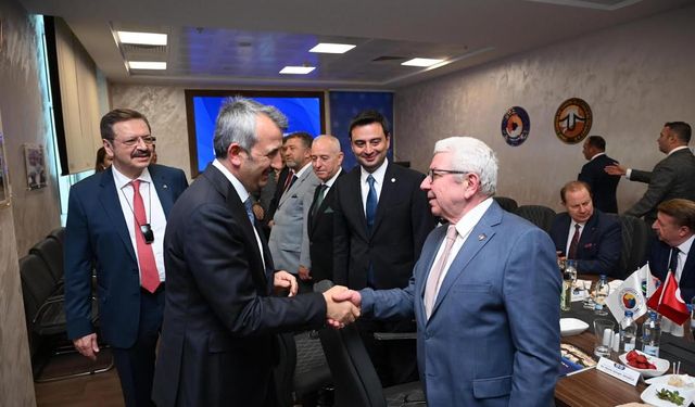 Başkan Yardımcısı Akarca, UMAT’ın Toplantısına Katıldı