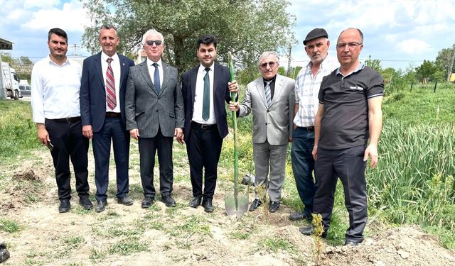 Alacaoğlu Köyü’ndeki Yağmur Duasında, Fidanlar Toprakla Buluştu