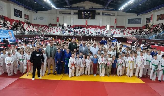 Başkan Bulut Judocuların Heyecanına Ortak Oldu