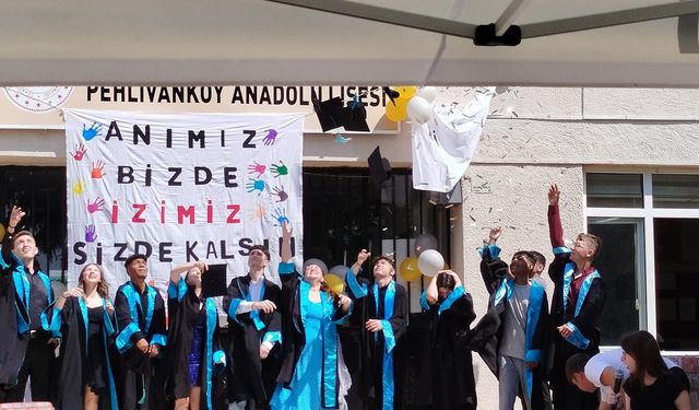 Pehlivanköy’de Mezuniyet Heyecanı Yaşandı