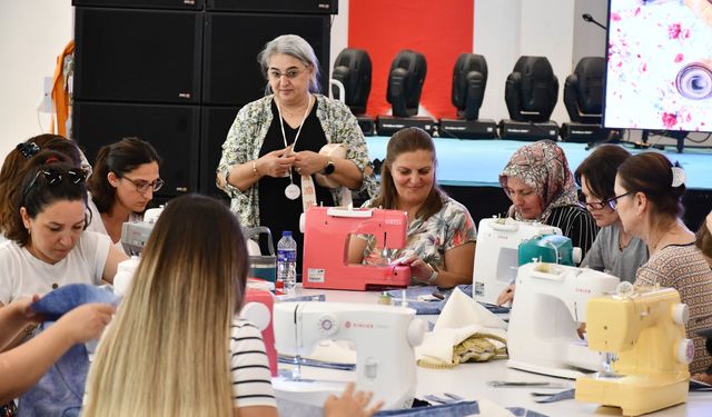Lüleburgaz’da Kadınlar Çanta Yapmayı Öğrendiler