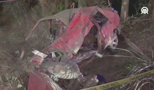 Feci Kaza! Yoldan Çıktı, Ağaca Çarptı; 2 Ölü
